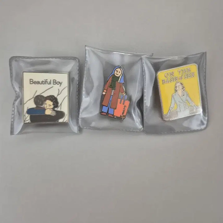 [BUNJANG] The Little Princess Artist Badge Set / 소공녀 아티스트 뱃지 외 2종