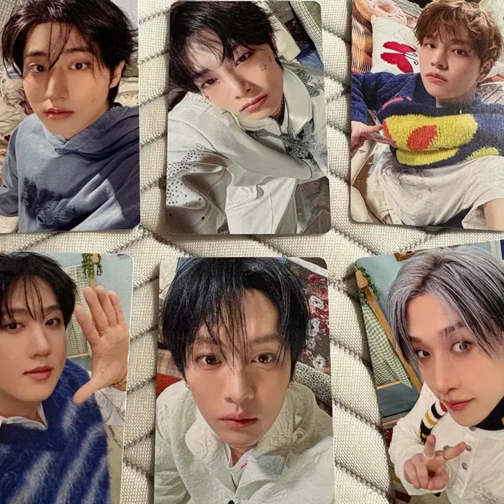 [BUNJANG] Stray Kids Ppoccari Genielet Strawberry Plush POB Photocard / 특전포카+스키즈 스키주 플러시 뽁아리 딸기