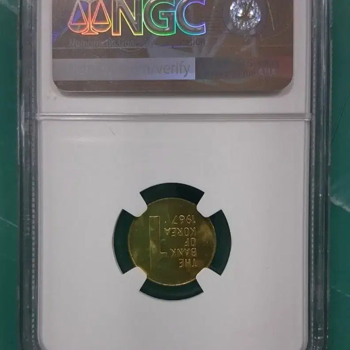 [BUNJANG] 1967 South Korea 1 Won Coin PGC MS65 Mint Error / 1967년 1주화 PGC MS65 &amp; 민트에러