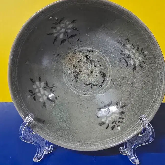 [BUNJANG] Inlaid Chrysanthemum Celadon Bowl / 상감국화문대접