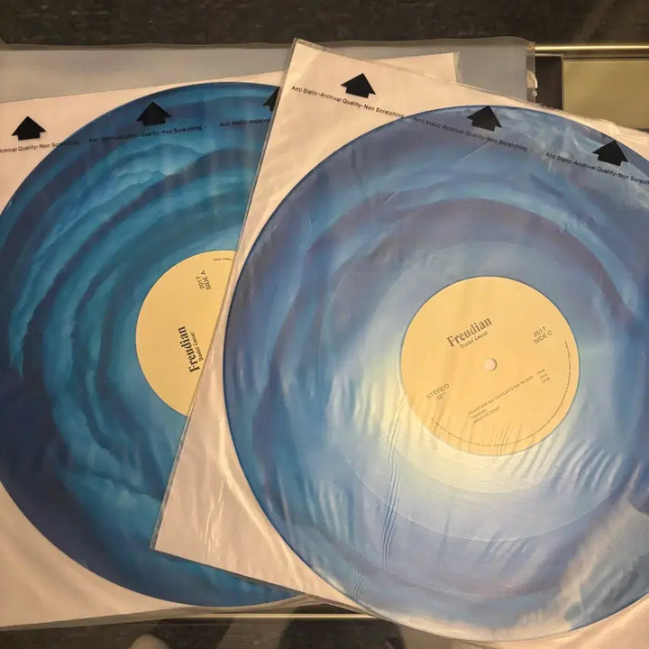 [BUNJANG] Daniel Caesar Freudian LP Ocean Swirl Vinyl / 다니엘 시저 Freudian lp Ocean Swirl 컬러반