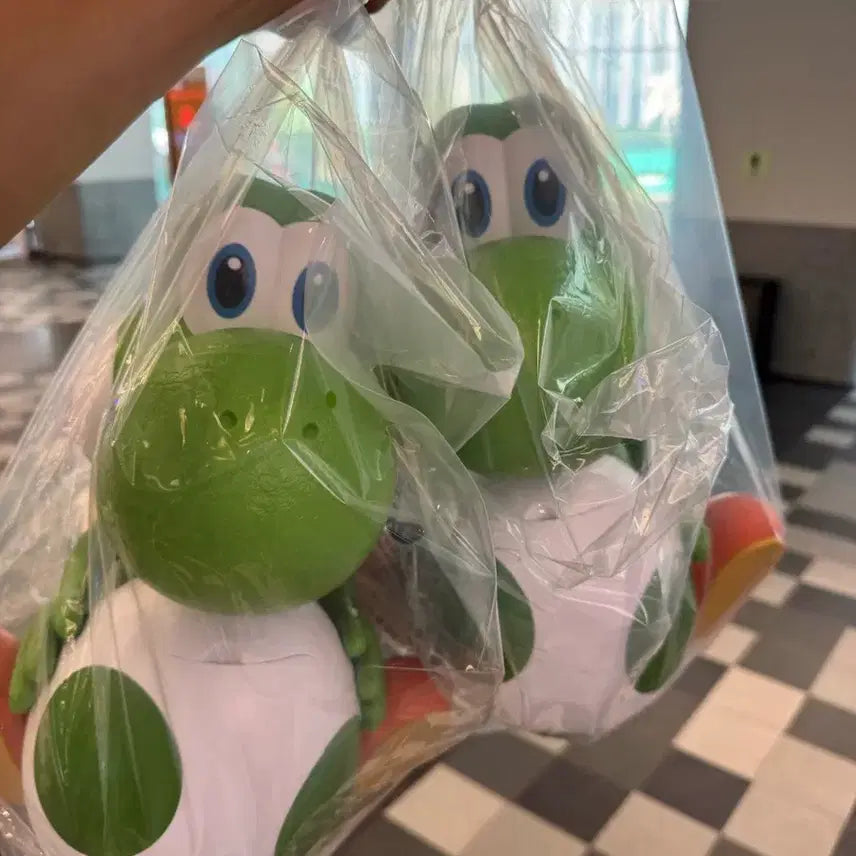 [BUNJANG] Yoshi Popcorn Bucket (Sealed) / CGV 요시 팝콘통 미개봉 새상품 판매