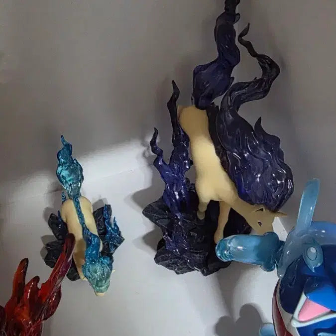 [BUNJANG] Pokemon Galar Rapidash Shiny Scale Resin Figure / 포켓몬스터 스케일 레진 날쌩마 이로치 피규어