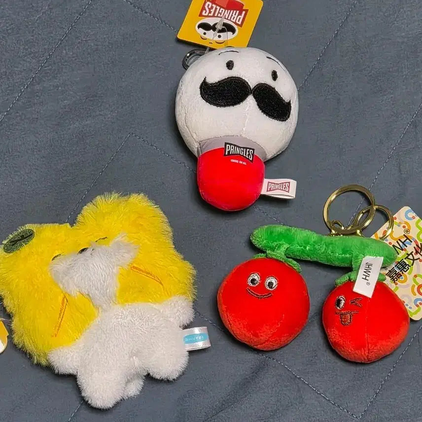 [BUNJANG] Pringles Cherry Dog Plush Toy Bundle / 뽑기 인형 (개, 프링글스, 체리)
