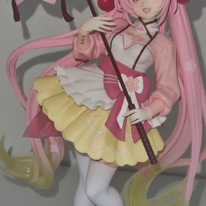 [BUNJANG] Taito Sakura Miku Cherry Blossom Dress Ver. Another Color Figure / 하츠네 미쿠 사쿠라 미쿠 타이토 벚꽃 드레스 Ver. 어나더 컬러