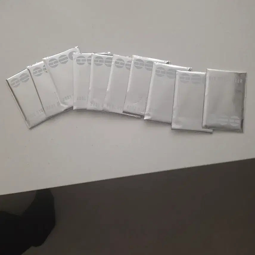 [BUNJANG] BTS World Tour Photocard Set (10 pcs) / 방탄소년단 BTS WORLD TOUR 포토카드 10개