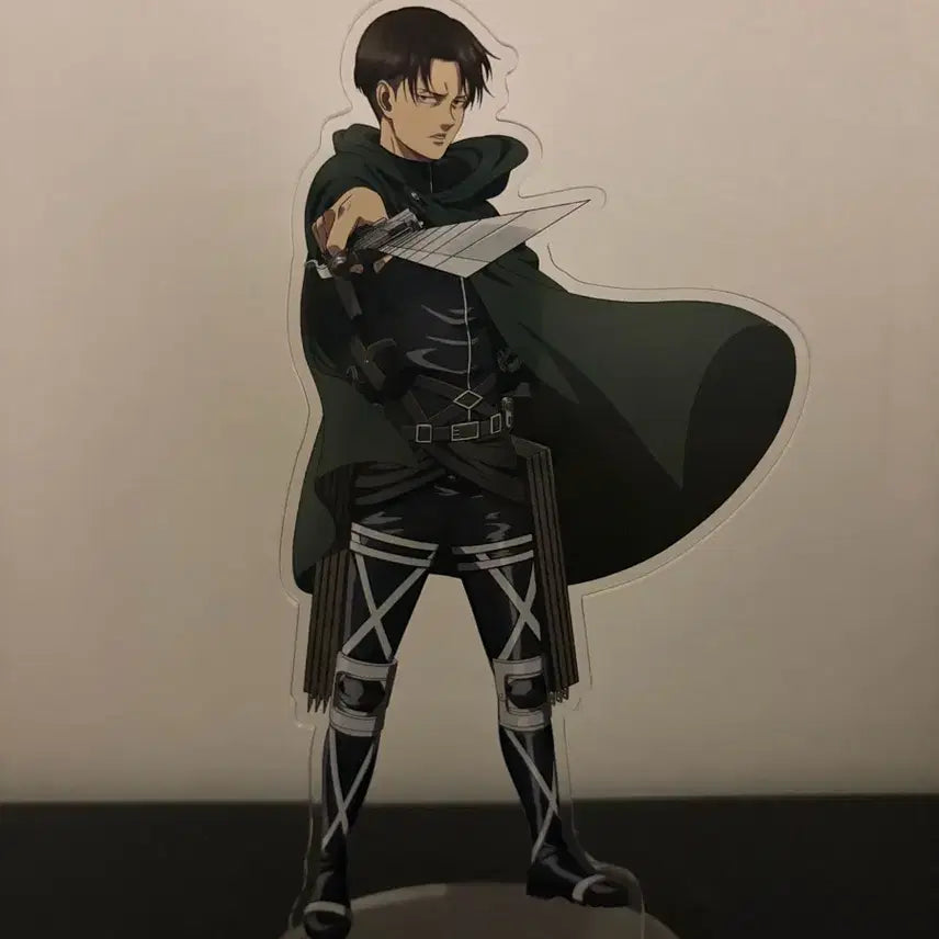 [BUNJANG] Levi Acrylic Standee Attack on Titan / 리바이 아크릴 판매합니다