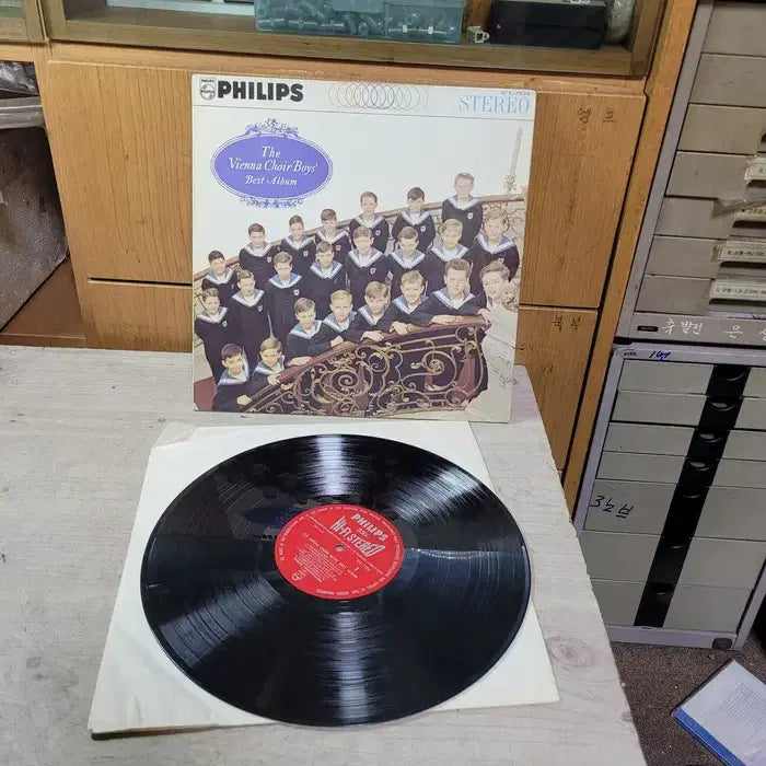 [BUNJANG] The Vienna Choir Boys Best Album (Japanese Pressing) LP / 엘피/클래식 - 비엔나 소년 합창단 베스트 앨범/일본반