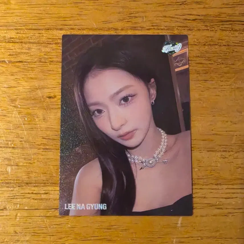 [BUNJANG] fromis_9 Lee Nagyung Terrapin Selfie Photocard Limited Edition / 프로미스나인 테레카 셀피 한정이나경