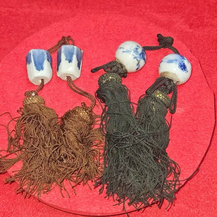 [BUNJANG] Antique Korean Celadon Porcelain Knot Tassels Set (2 Sets) / [앤틱/골동품] 전통 백자 청화 도자기 선추 매듭 술 노리개 (2세트 일