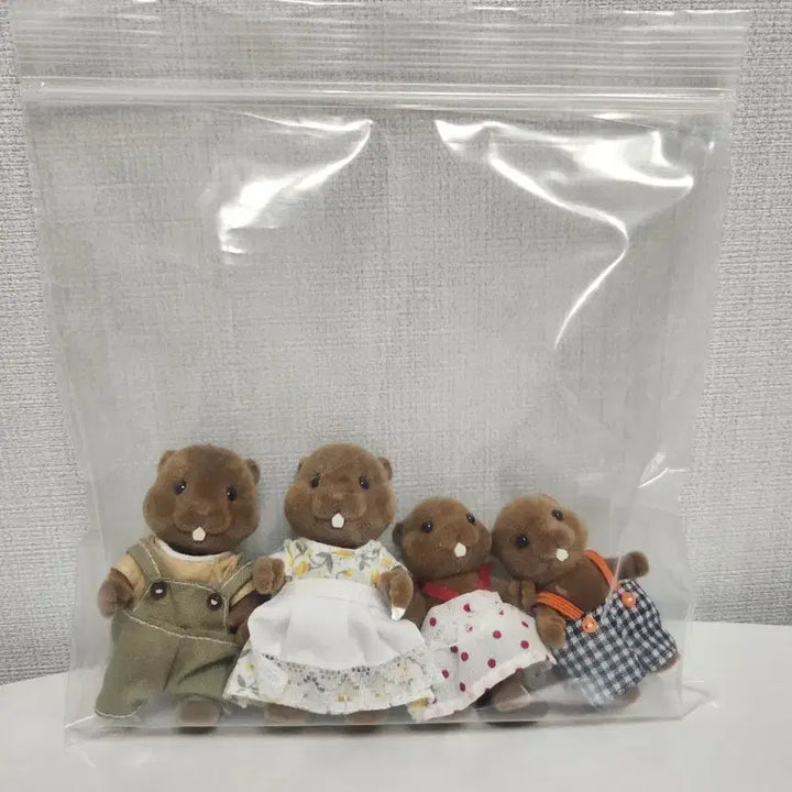 [BUNJANG] Sylvanian Families Old Rare Pincers Beaver Family / 실바니안 패밀리 올드 레어 집게손 비버 가족