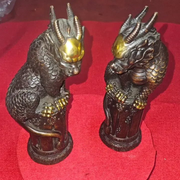 [BUNJANG] Antique Qianlong Mark Gilt Bronze Haetae Pillar Statues (Pair) / [골동품/앤틱] 건륭년제 관지 황동 금채 해태 기둥 조각상 한 쌍 (2.