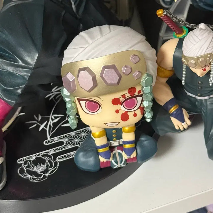 [BUNJANG] Demon Slayer Tengen Uzui Lookup Figure / 귀멸의 칼날 우즈이 텐겐 룩업 판매 피규어