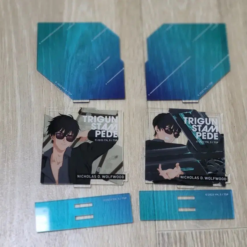 [BUNJANG] Trigun Stampede Wolfwood Acrylic Stand Set / 트라이건 스탬피드 울프우드 아크릴스탠드 2종 일괄판매