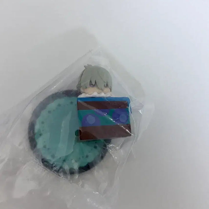 [BUNJANG] Kaiju No. 8 Puchibase Cake Gacha Figures (Hoshina, Reno, Kafka) / [일괄] 괴수 8호 괴8 푸치바스 케이크 가챠 (호시나 레노 카프카)