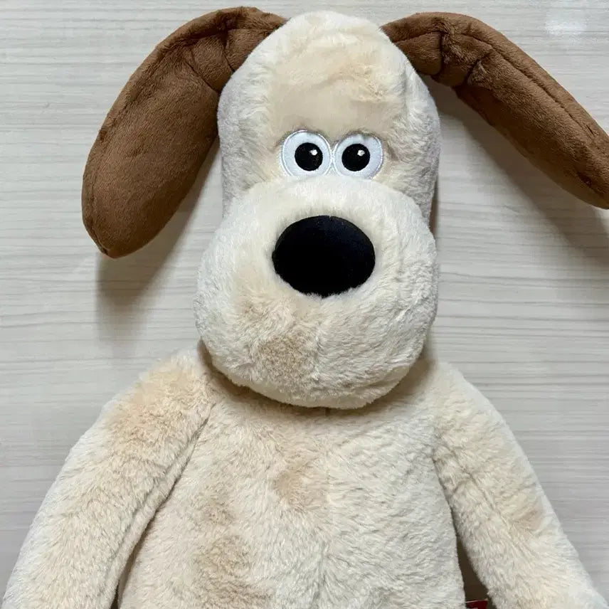 [BUNJANG] Gromit Body Pillow Plush Toy / 그로밋 바디필로우 인형