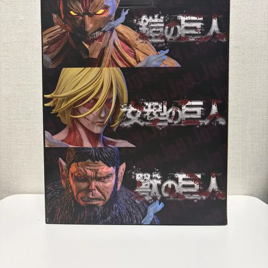 [BUNJANG] JoyStation Attack on Titan Armored Titan Bust Resin Figure / 조이스테이션 진격의거인 갑옷거인 흉상 레진 피규어