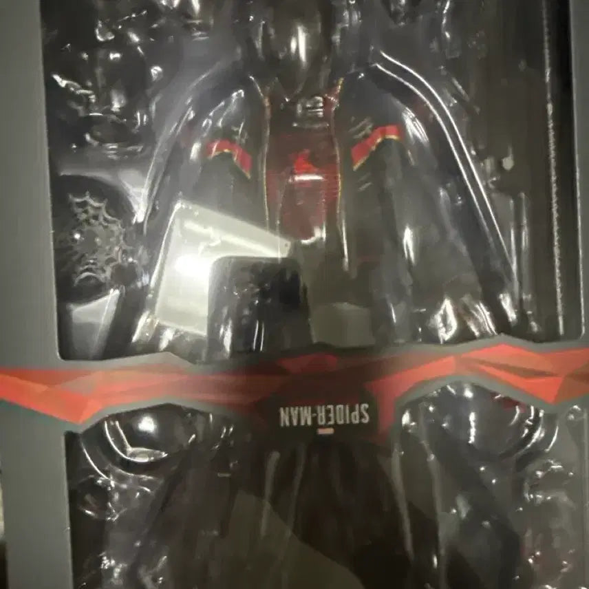 [BUNJANG] Hot Toys Spider-Man Miles Morales 2020 Suit 1/6 Scale Figure / 핫토이 스파이더맨 마일즈 모랄레스 2020 슈트 1/6 피규어