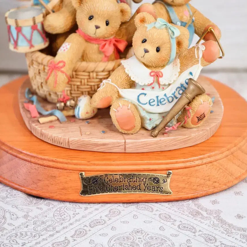 [BUNJANG] Cherished Teddies 5th Anniversary Figurine with Wood Base / 체리쉬드 테디즈 5주년 피겨린 우드베이스 소품 장식 인테리어 곰돌이 수집