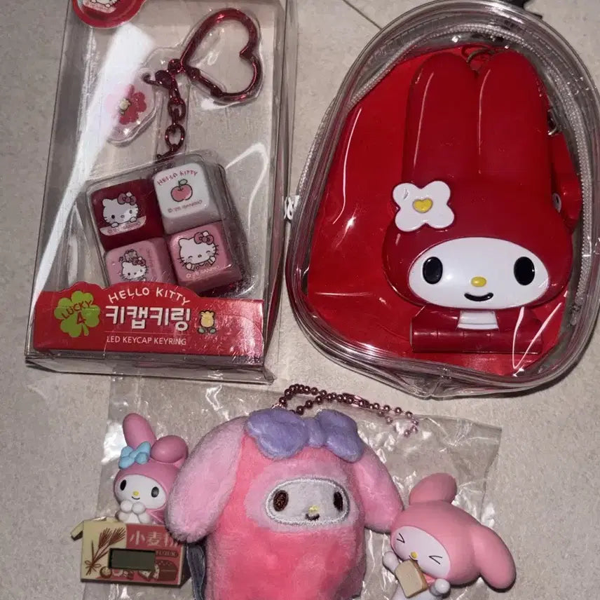 [BUNJANG] Sanrio My Melody Folder Phone Charm + Kitty LED Keycap Charm + 5pc Sanrio Charm Doll Bundle / 산리오 마이멜로디 폴더폰 키링 + 키티 4구 키캡 + 키링인형 가챠