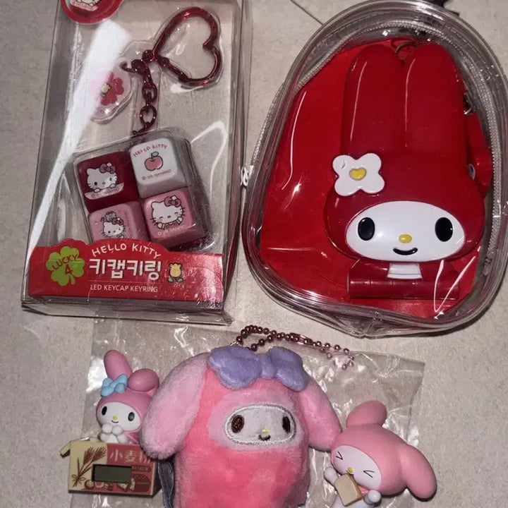 [BUNJANG] Sanrio My Melody Folder Phone Charm + Kitty LED Keycap Charm + 5pc Sanrio Charm Doll Bundle / 산리오 마이멜로디 폴더폰 키링 + 키티 4구 키캡 + 키링인형 가챠