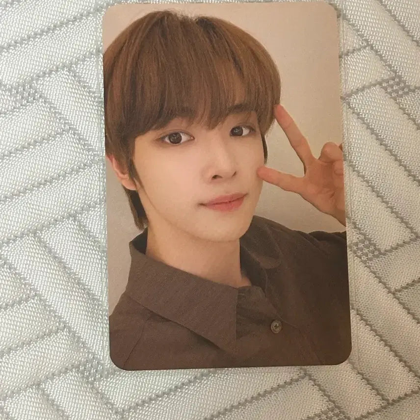 [BUNJANG] RIIZE Sungchan NCT x Sanrio Short Pajama Photocard / 라이즈 nct 성찬 산리오 반팔 파자마 포카 양도