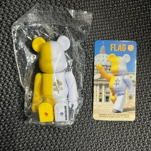 [BUNJANG] Bearbrick 51st Series Flag x Bape / 베어브릭 51탄 플래그 바티칸