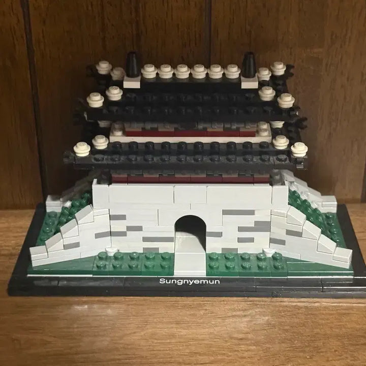 [BUNJANG] LEGO Gyeongbok Palace (Sungnyemun) Display Model / 21016 레고 숭례문 완성품