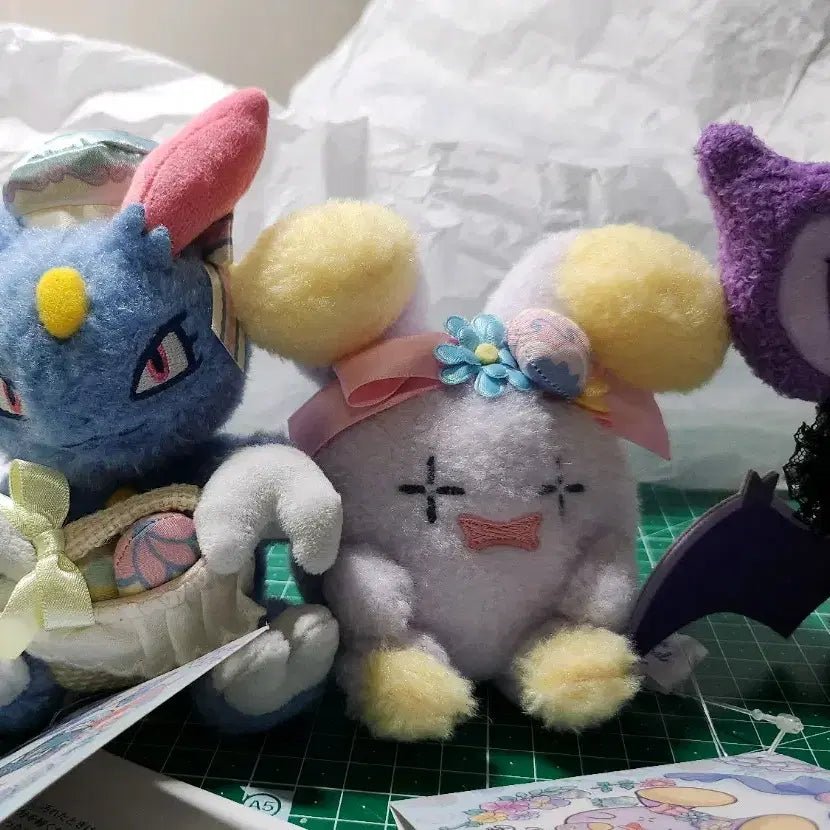 [BUNJANG] Pokemon Botanical Easter &amp; Halloween Plush Bundle / 포켓몬 보타니컬 이스터 포푸니 소곤룡 포켓몬 할로윈 음뱃 브케인 인형