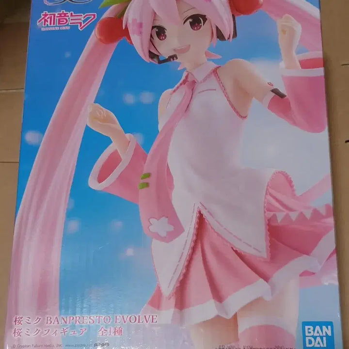 [BUNJANG] Banpresto Sakura Miku Figure / 반프레스토 하츠네 미쿠 사쿠라 미쿠 피규어