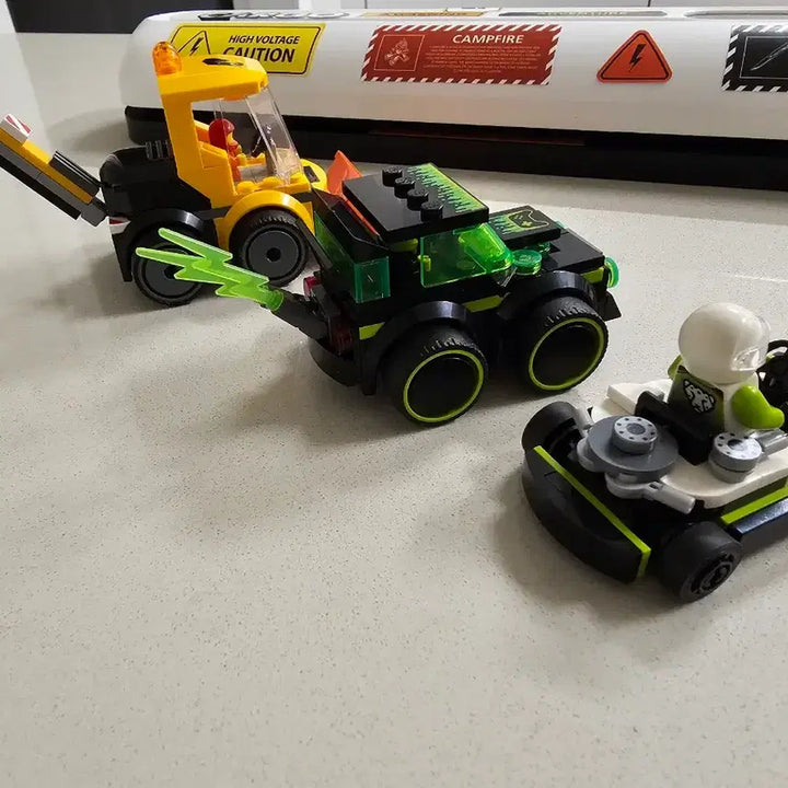 [BUNJANG] LEGO City Series Excavator, Racing Car, and Truck Set / 레고 시티 시리즈 3종 판매