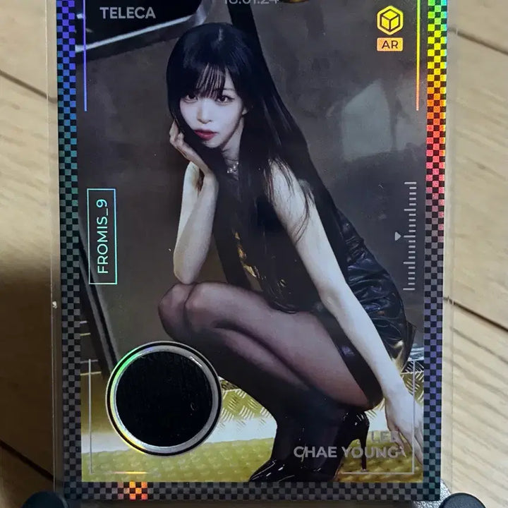 [BUNJANG] fromis_9 Lee Chaeyoung TERVECA Relic Hoodie / 프로미스나인 이채영 테레카 렐릭 후드