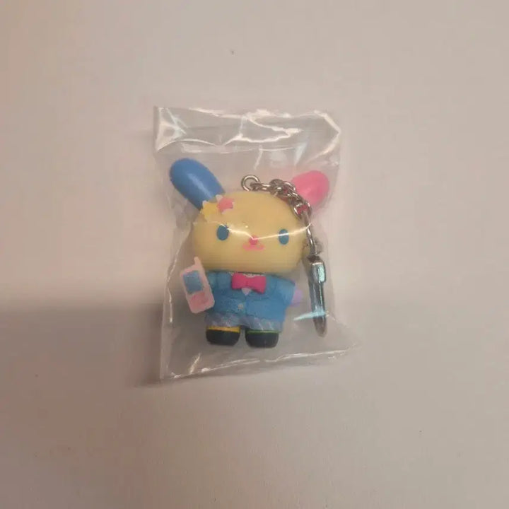 [BUNJANG] Sanrio Usahana School Uniform Chibi Tomo Keyring / 산리오 우사하나 교복 치비토모 키링