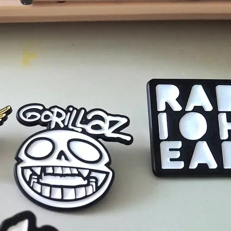 [BUNJANG] Gorillaz "2D Face" Enamel Pin Badge / 고릴라즈 gorillaz 굿즈 뱃지