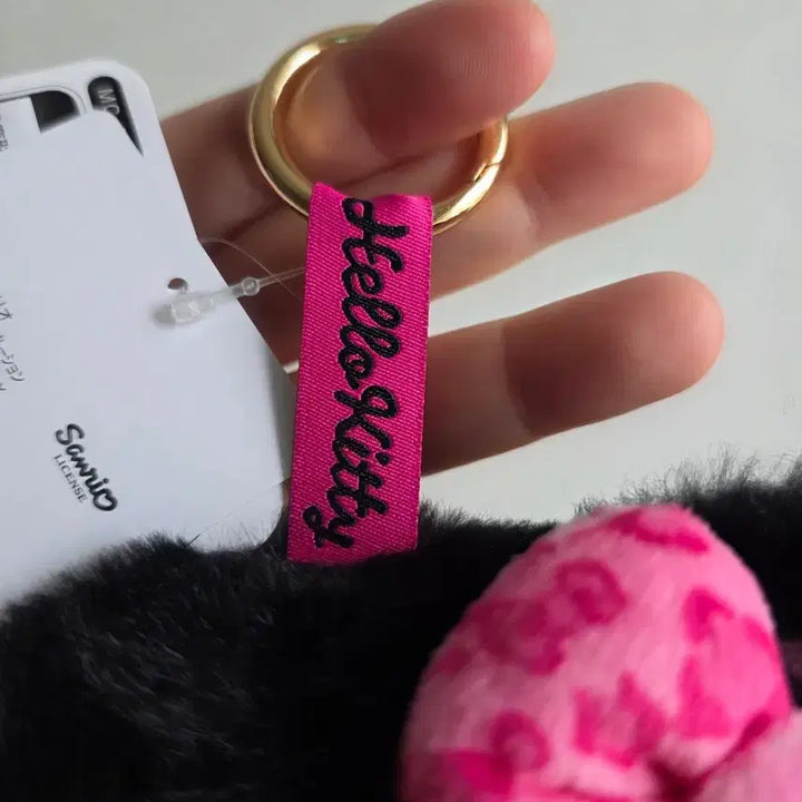 [BUNJANG] Sanrio Hello Kitty Plush Keychain / 산리오 블랙 키티 야옹이 키티 인형 키링