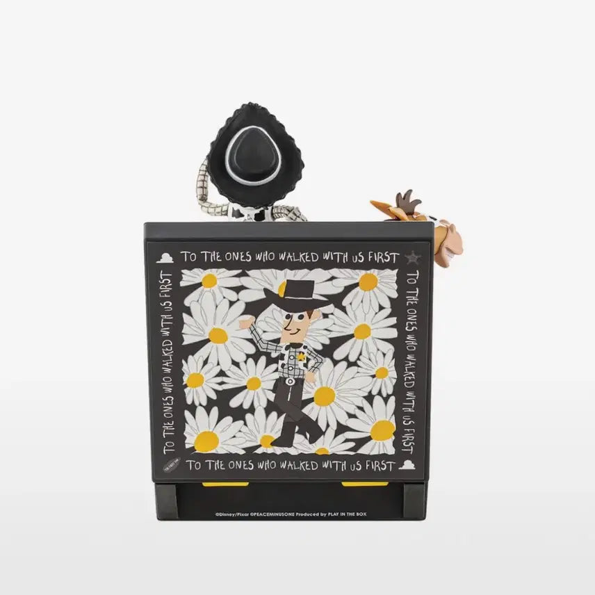 [BUNJANG] Pixar Toy Story Woody &amp; Buzz Diorama Figure (Peaceminusone Collaboration Limited Edition) / 토이스토리 디오라마 피규어 피마원콜라보 한정판 새상품