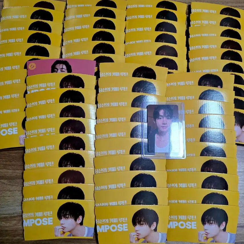 [BUNJANG] BTS V Compose Cup Holder Bundle Set (70 pcs) with Arirang Taehyung Photocard / bts V 컴포즈 컵홀더 70개 아리랑 태형 포카 일괄