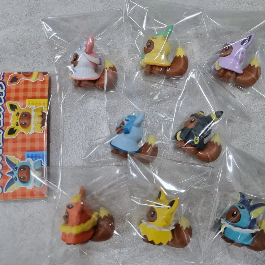 [BUNJANG] Pokemon Poncho Eevee Gacha Full Set / 포켓몬 판쵸 이브이 가챠 풀셋 팝니다
