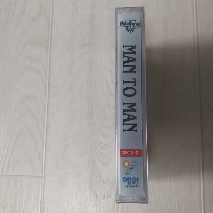 [BUNJANG] MAN TO MAN Sweatshirt Cassette Tape (Sealed) / 맨투맨 man to man 미개봉 카세트 테이프