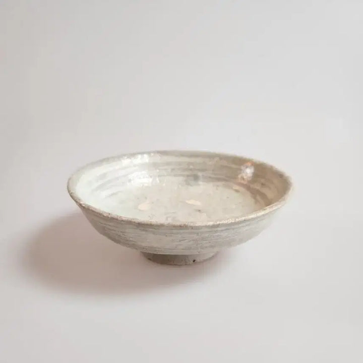 [BUNJANG] Korean Antique Joseon Dynasty Buncheong Ware Spiral Motif Brush-Stroke Decorated Tea Bowl / 골동품 조선전기 분청사기 나선문 귀얄잔