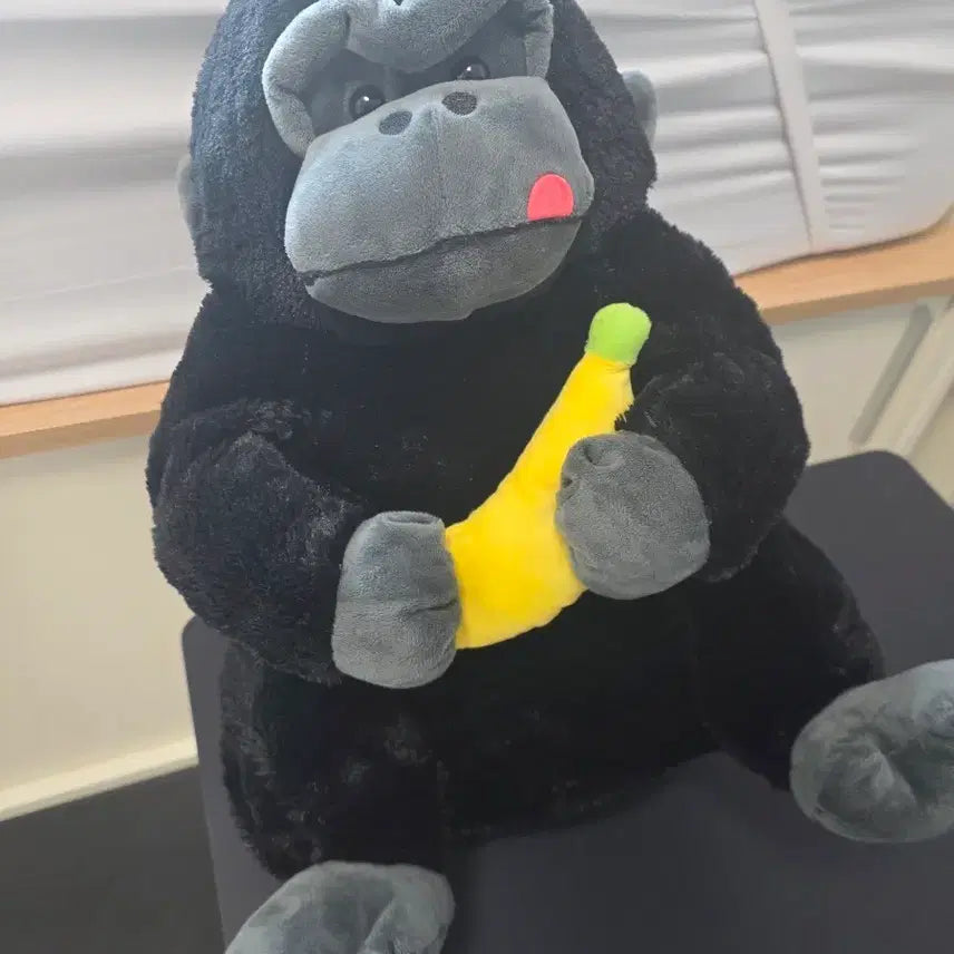 [BUNJANG] Osaka Gorilla Banana Plush Toy / 오사카에서 뽑은 고릴라 인형 바나나 인형