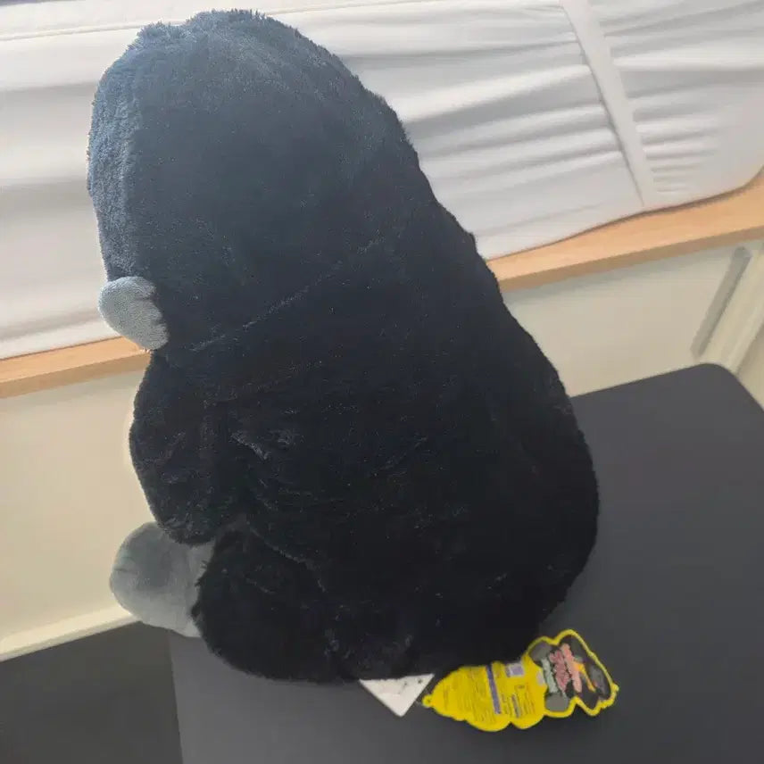 [BUNJANG] Osaka Gorilla Banana Plush Toy / 오사카에서 뽑은 고릴라 인형 바나나 인형