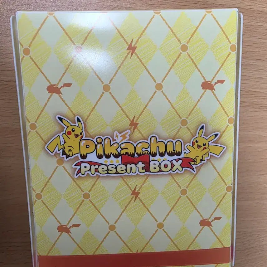 [BUNJANG] Pokemon Pikachu Present Box Deck Case / 포켓몬스터 피카츄 프레젠트박스 덱케이스 졸귀입니다. 1회 사회용