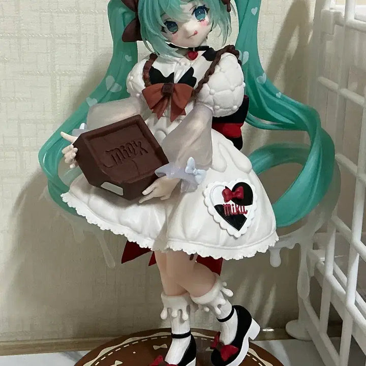 [BUNJANG] Hatsune Miku Trio-Try-iT Milk Ver. Figure (Unsealed) / 개봉 하츠네 미쿠 Trio-Try-iT 피규어 밀크ver.