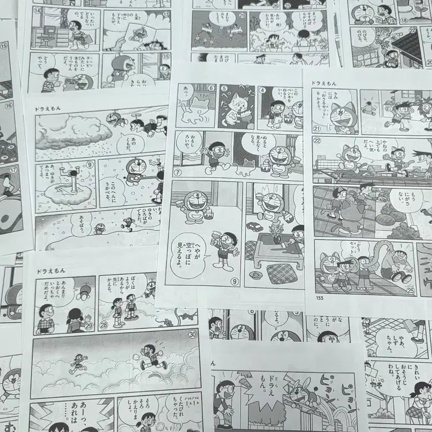 [BUNJANG] Doraemon Manga Paper Decor / |2장| 도라에몽 만화책 지류 일본어원서 종이벽 방꾸미기