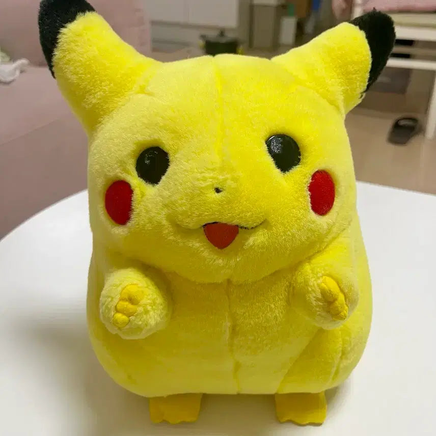 [BUNJANG] Vintage Pokemon Chubby Pikachu Plush Doll (30cm) / 희귀 포켓몬스터 고전 뚱카츄 피카츄 인형