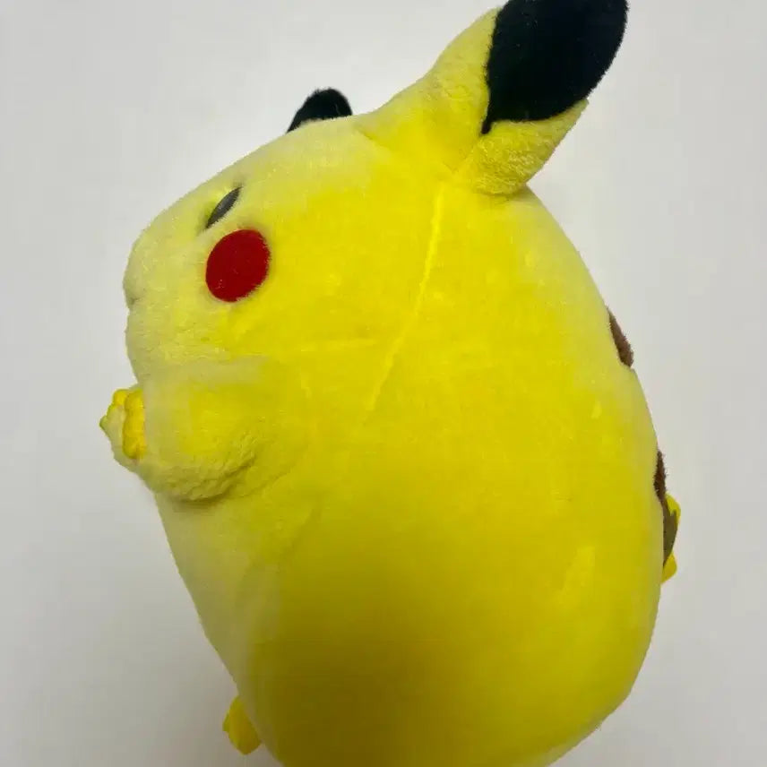 [BUNJANG] Vintage Pokemon Chubby Pikachu Plush Doll (30cm) / 희귀 포켓몬스터 고전 뚱카츄 피카츄 인형