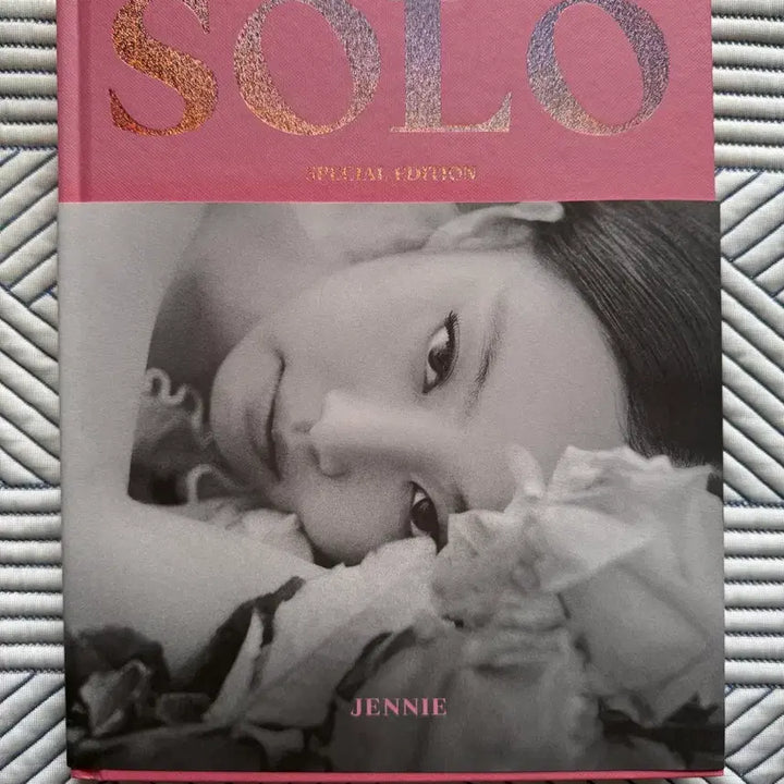 [BUNJANG] BLACKPINK Jennie Solo Special Edition Photobook / 블랙핑크 제니 솔로 SOLO 스페셜 에디션 포토북