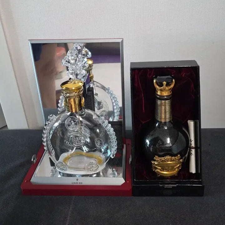 [BUNJANG] Louis XIII Edition &amp; Royal Salute 35 Year Old Whisky Empty Bottle with Case / 루이13세 에디션 로얄살루트 위스키 공병