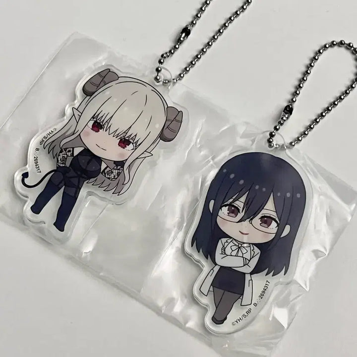 [BUNJANG] 2.5D Temptation Mayura &amp; Mayuri Gacha Keyring Set / 니고리리) 2.5차원의 유혹 마유라, 마유리 가챠 키링 세트